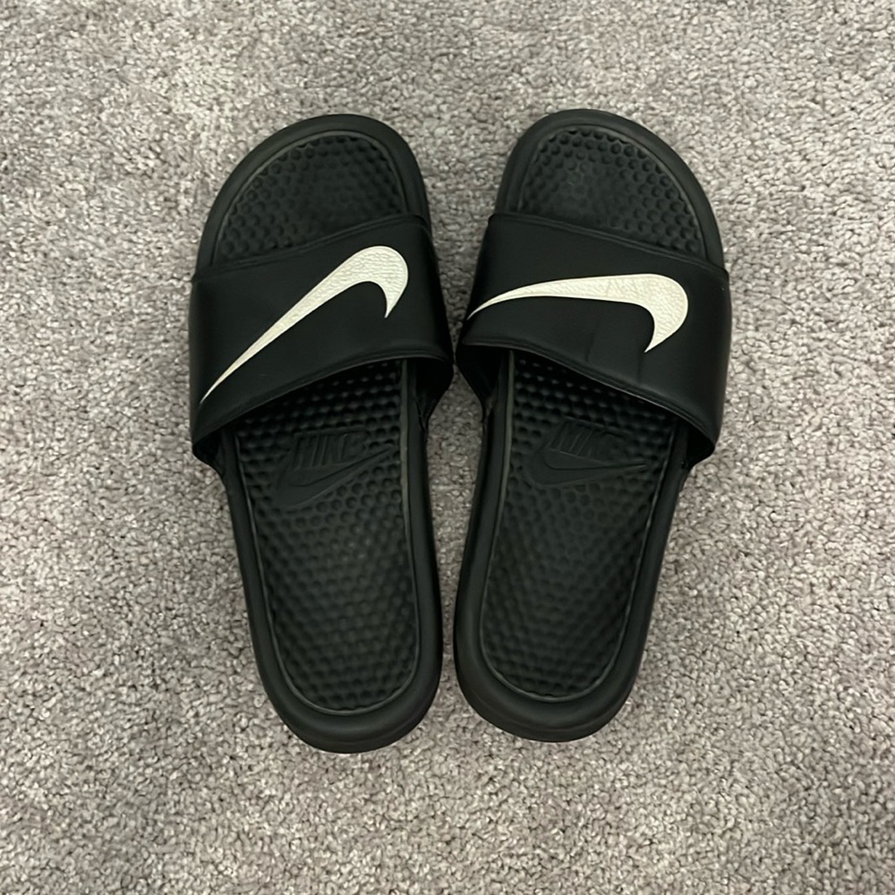 nike slides